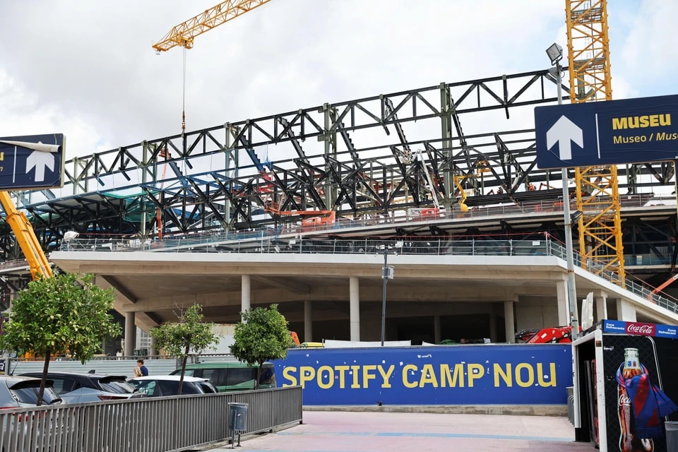 阶段将容纳, 的容量分为, 许可