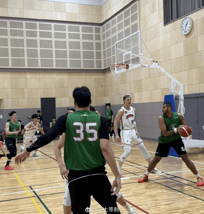 src, 球队进行切