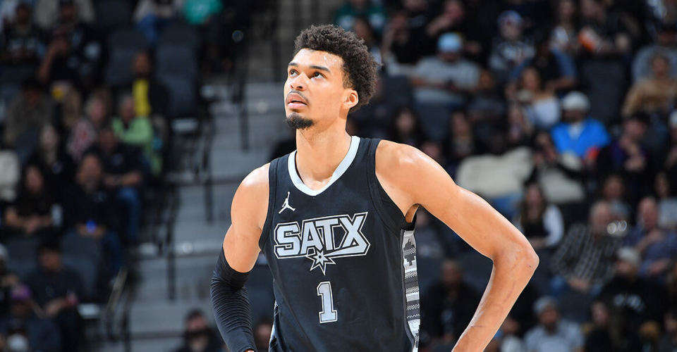 佳防守球员, 边的帮手几